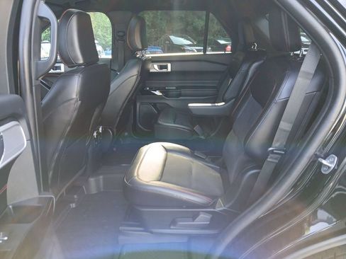 Used 2023 Ford Explorer ST-Line w/ Class IV Trailer Tow Package AWD/4WD image 26