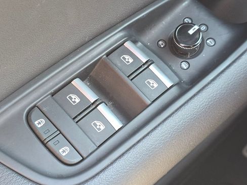 Used 2021 Audi Q8 Premium Plus AWD/4WD image 27