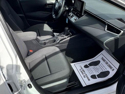 Used 2024 Toyota Corolla LE image 11