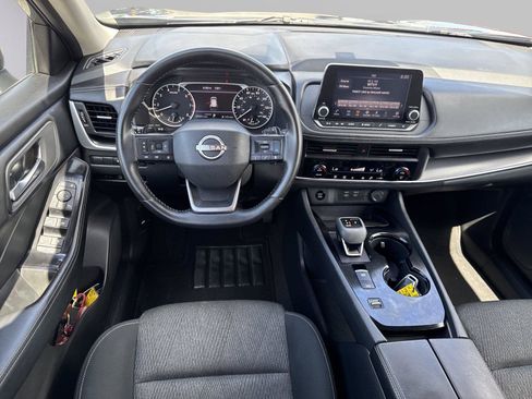 Used 2025 Nissan Rogue SV FWD image 14