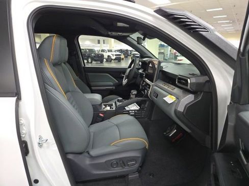 New 2026 Toyota Tacoma 4x4 Double Cab Hybrid image 8