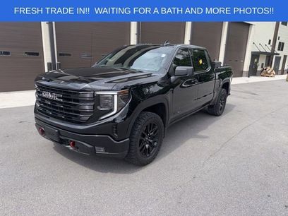 Used 2022 GMC Sierra 1500 Elevation w/ LPO, Elevation Black Package