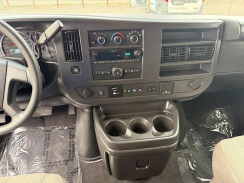 Used 2025 Chevrolet Express 3500 LT w/ LT Preferred Equipment Group RWD image 15