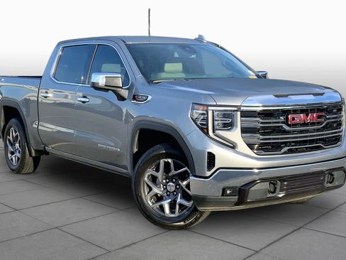 Used 2023 GMC Sierra 1500 SLT w/ SLT Premium Package AWD/4WD image 3