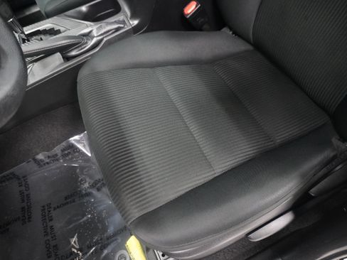 Used 2015 Toyota RAV4 LE FWD image 12