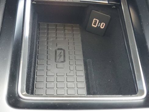 New 2026 Lincoln Corsair Premiere image 23