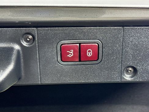 Used 2013 Mercedes-Benz S 550 Sedan image 34