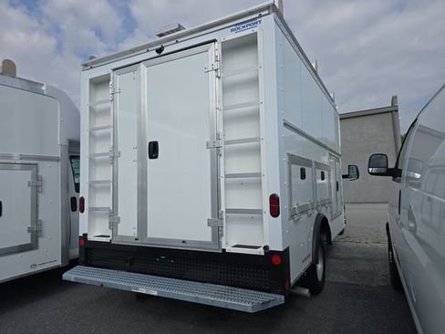 New 2025 GMC Savana 3500 w/ Power Convenience Package image 6