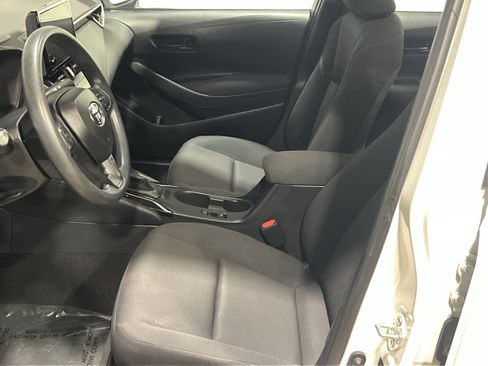 Used 2024 Toyota Corolla LE FWD image 8