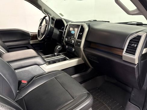 Used 2017 Ford F150 Lariat w/ Equipment Group 502A Luxury AWD/4WD image 30