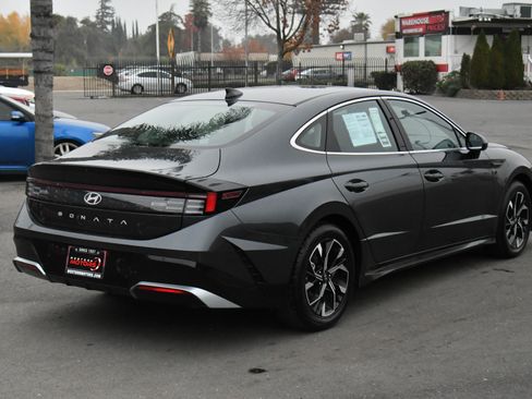 Used 2024 Hyundai Sonata SEL image 8