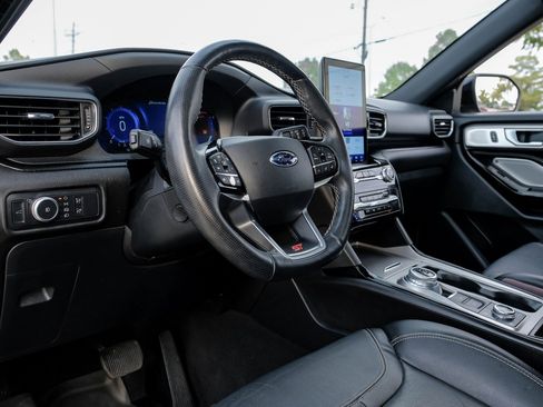 Used 2021 Ford Explorer ST w/ Equipment Group 401A image 17