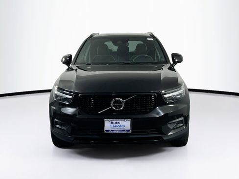 Used 2022 Volvo XC40 T5 R-Design w/ Advanced Package image 2