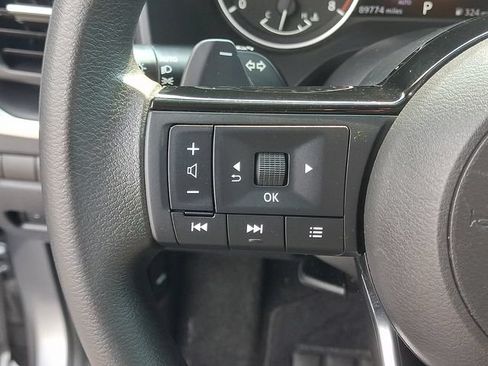 Used 2021 Nissan Rogue S AWD/4WD image 22