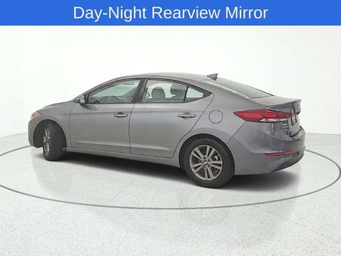 Used 2018 Hyundai Elantra SEL FWD image 3