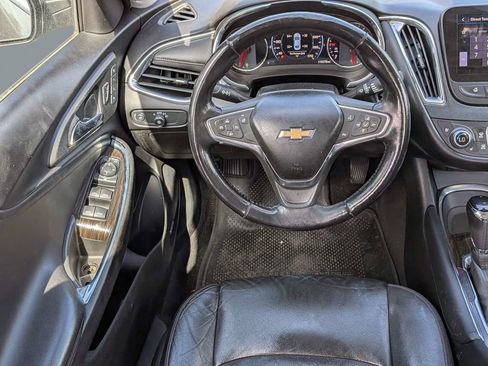 Used 2020 Chevrolet Malibu Premier FWD image 14
