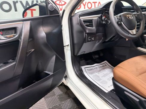 Used 2014 Toyota Corolla LE FWD image 21