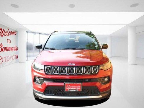 Used 2025 Jeep Compass Limited AWD/4WD image 4