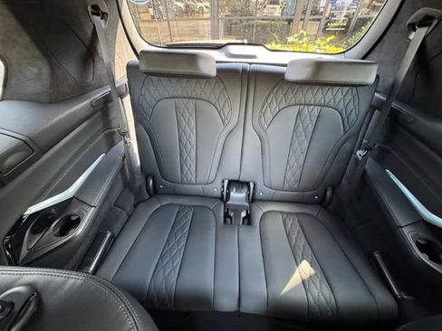 Used 2024 BMW X7 xDrive40i w/ Executive Package AWD/4WD image 22