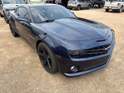 Used 2010 Chevrolet Camaro SS w/ RS Package RWD image 3