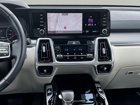 Used 2022 Kia Sorento SX FWD image 7