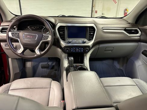 Used 2017 GMC Acadia SLT w/ LPO, Floor Liner Package image 30