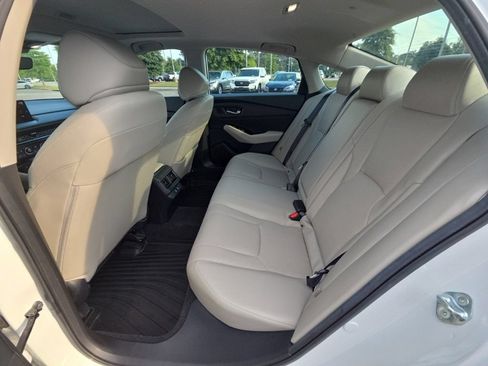 Used 2025 Honda Accord Touring image 12