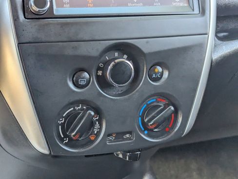 Used 2019 Nissan Versa Note SV FWD image 27