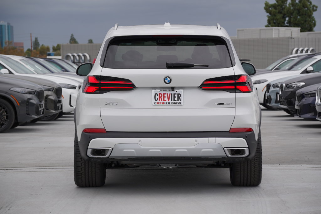 Used 2026 BMW X5 sDrive40i w/ Premium Package RWD image 6