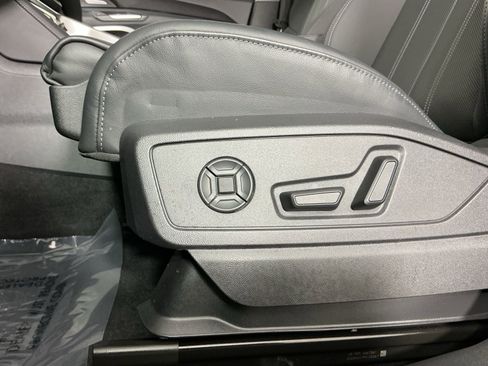 Used 2025 Audi Q5 Premium Plus w/ Premium Plus image 18