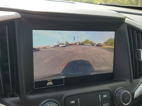 Used 2024 GMC Terrain SLE w/ Driver Convenience Package AWD/4WD image 23