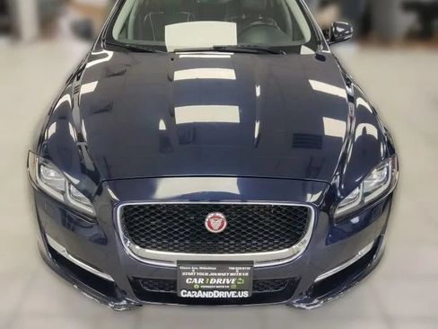 Used 2016 Jaguar XJ AWD/4WD image 2