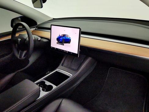 Used 2024 Tesla Model Y Performance AWD/4WD image 27