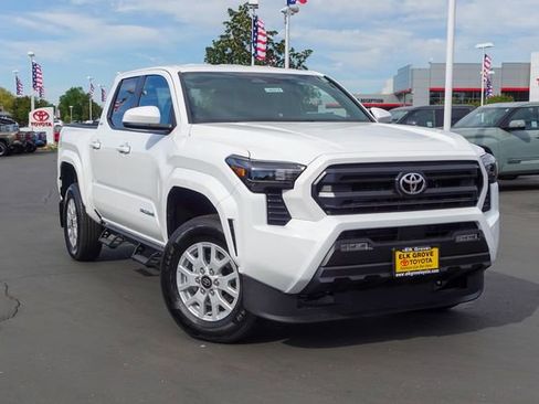 New 2026 Toyota Tacoma SR5 AWD/4WD image 2