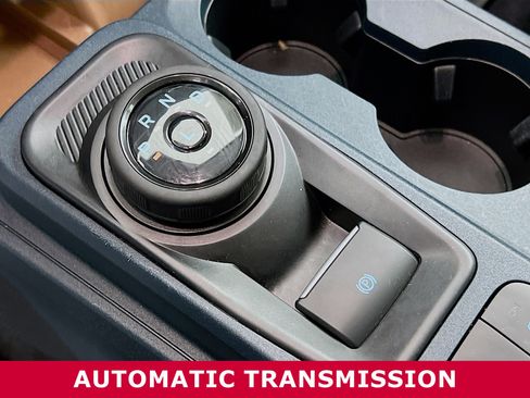 Used 2022 Ford Maverick Lariat image 11