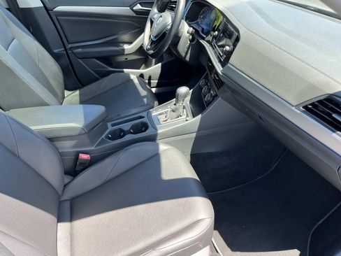Used 2019 Volkswagen Jetta SE FWD image 23