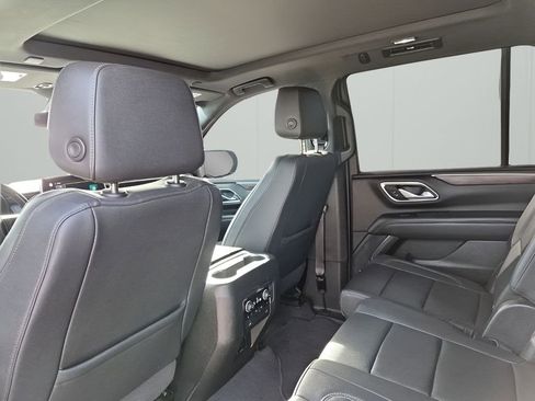 Used 2022 Chevrolet Tahoe Z71 w/ Off-Road Capability Package image 18