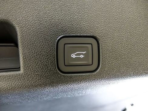 New 2026 Chevrolet Traverse LT w/ LPO, Floor Liner Package FWD image 22