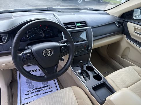 Used 2015 Toyota Camry LE FWD image 20
