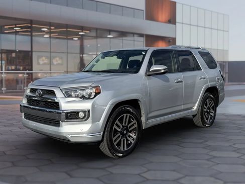 Used 2015 Toyota 4Runner Limited AWD/4WD image 4
