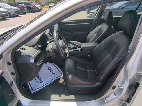 Used 2024 Nissan Altima 2.5 SR FWD image 18