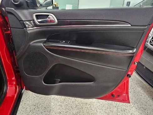 Used 2017 Jeep Grand Cherokee Trailhawk w/ Trailhawk Luxury Group image 27