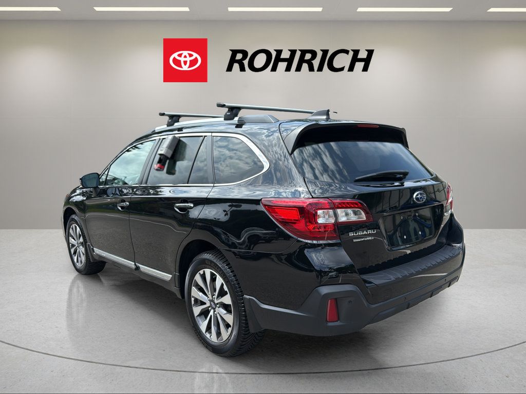 Used 2018 Subaru Outback 2.5i Touring w/ Popular Package #3 AWD/4WD image 8