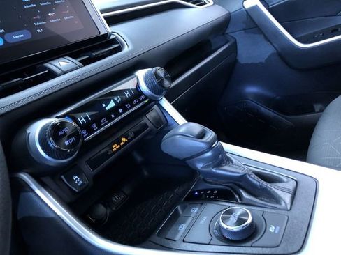Certified 2025 Toyota RAV4 XLE AWD/4WD image 29
