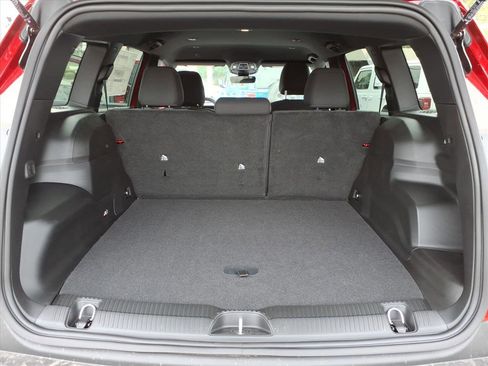 New 2026 Jeep Cherokee Laredo image 15