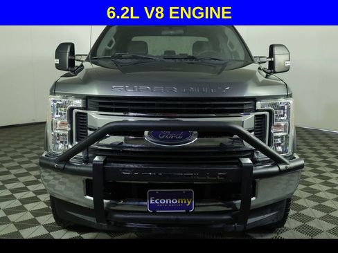Used 2017 Ford F250 XL w/ STX Appearance Package AWD/4WD image 5