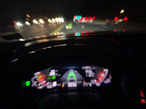 Used 2020 BMW 750i xDrive w/ Executive Package image 64