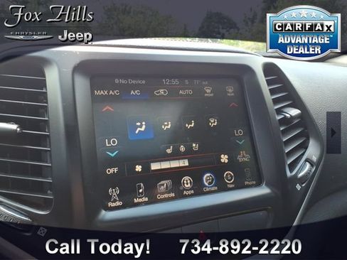 Used 2016 Jeep Cherokee Trailhawk w/ Comfort/Convenience Group AWD/4WD image 20