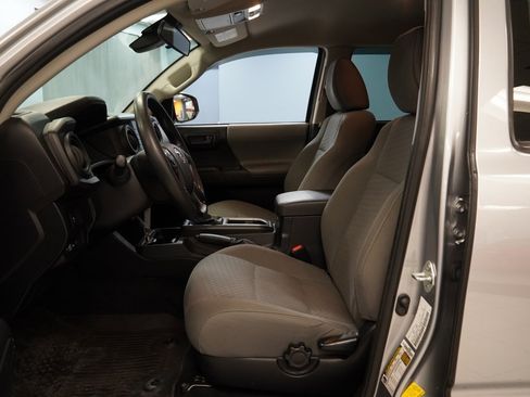 Used 2021 Toyota Tacoma SR image 16