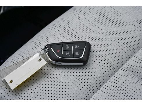 Certified 2024 Cadillac Lyriq Sport AWD/4WD image 34